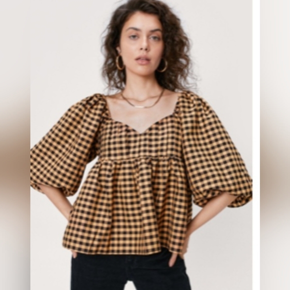 Nasty Gal Tops - Nasty Gal Black and Tan And Orange Blend Checkered Puff Sleeve Crop Top